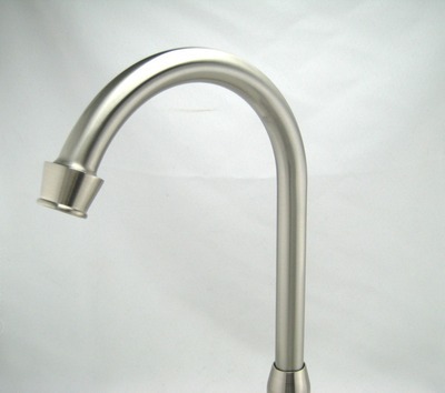 单冷厨房水龙头 双环造型拉丝工艺，优艾迪水暖的匠心之选